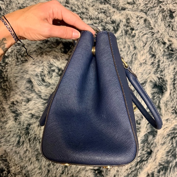 Authentic Michael Kors purse - Picture 9 of 9